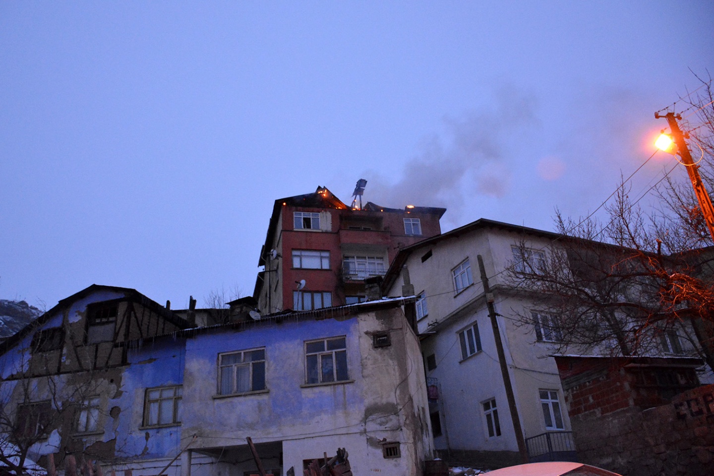 Gümüşhane’de korkutan yangın 3