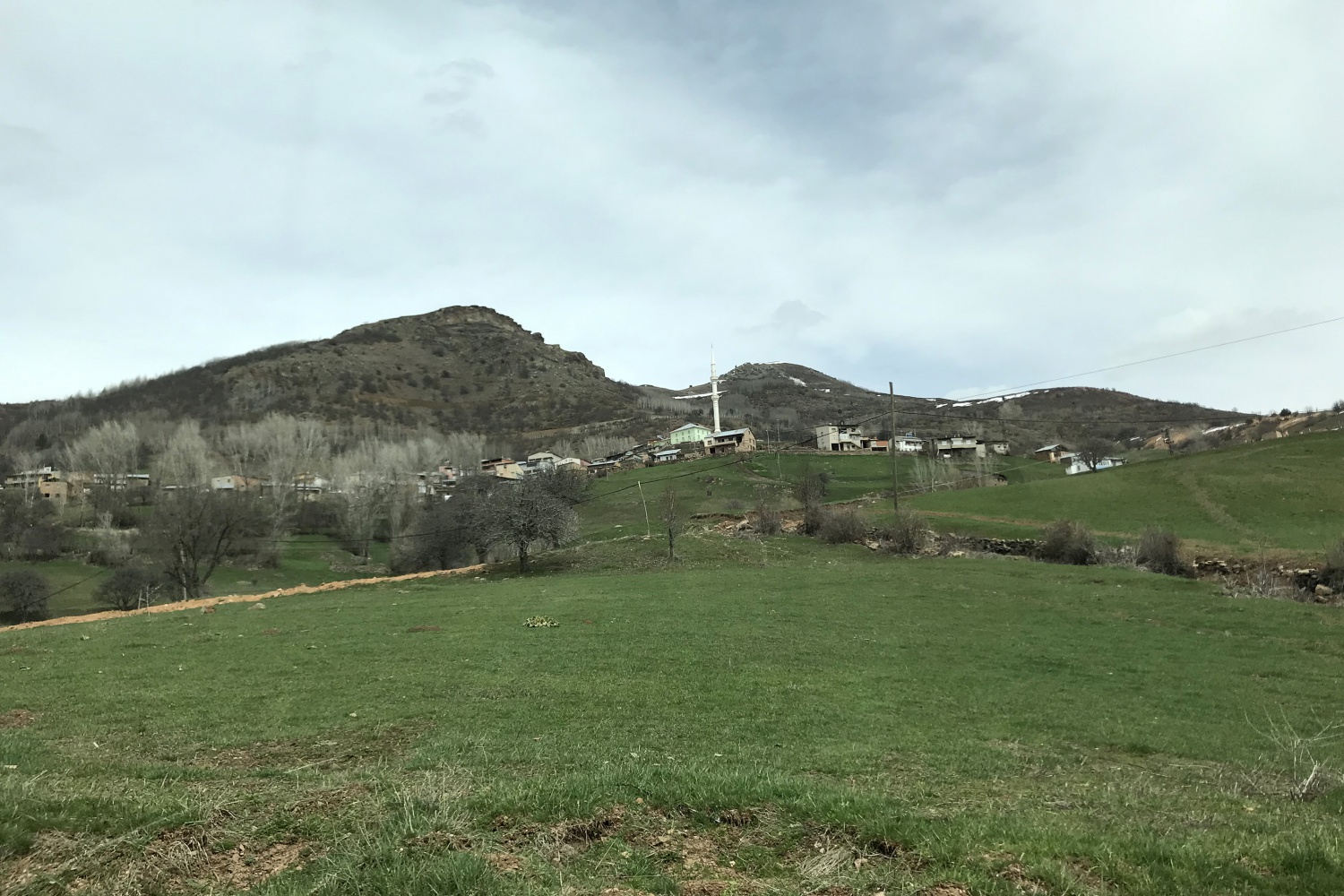 Gümüşhaneli dağcılardan Kelkit’te bahar yürüyüşü 19