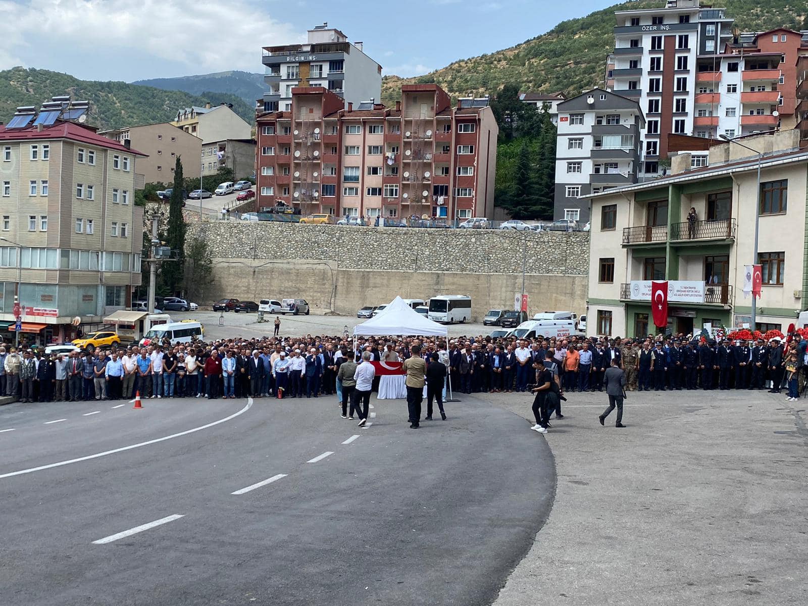Şehit Bekçi Oltan Koca son yolculuğuna uğurlandı 17
