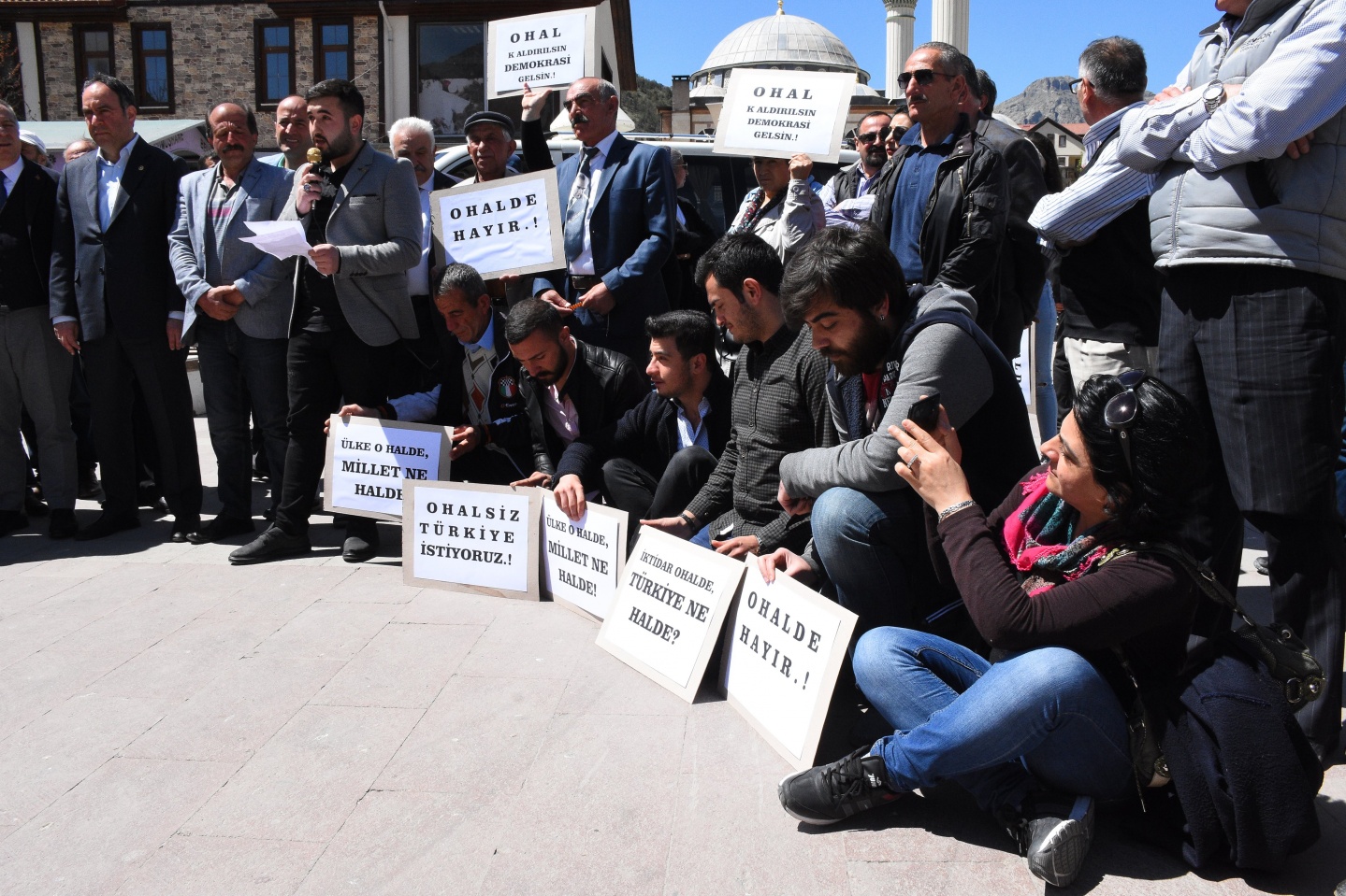 CHP’den Gümüşhane’de ‘OHAL’ için oturma eylemi 2