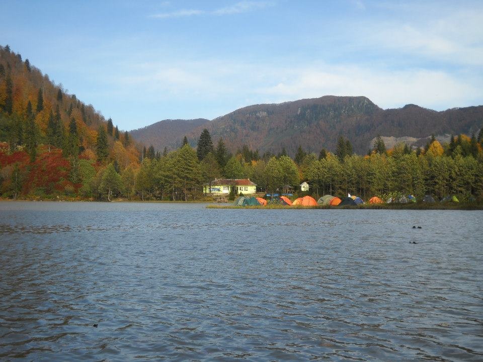 Gümüşhaneli dağcılar Karagöl'de 2