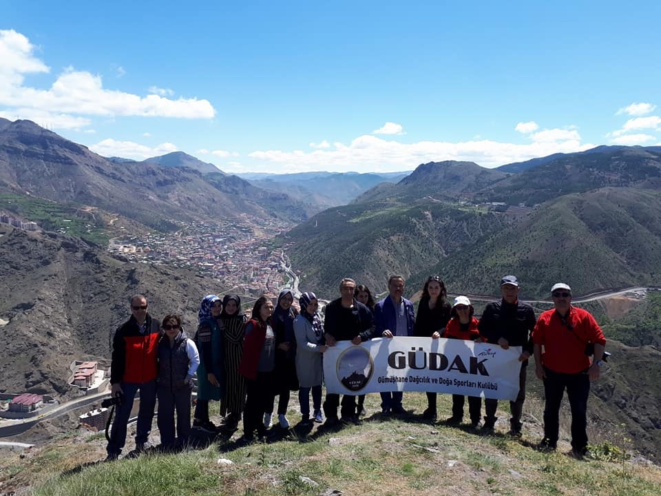 Gümüşhaneli dağcılar kadim şehir Süleymaniye’den Canca kalesine yürüdü 5
