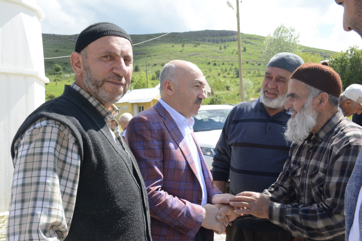 Akgül hız kesmiyor 1