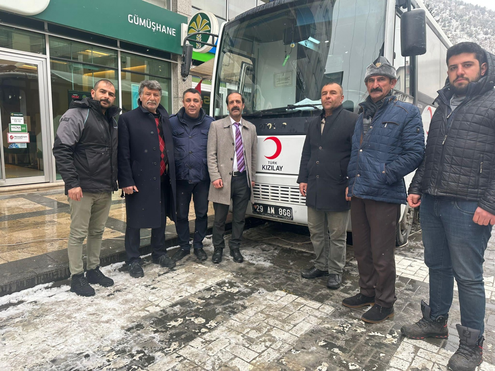 MHP’den deprem bölgesi için kan bağışı 2