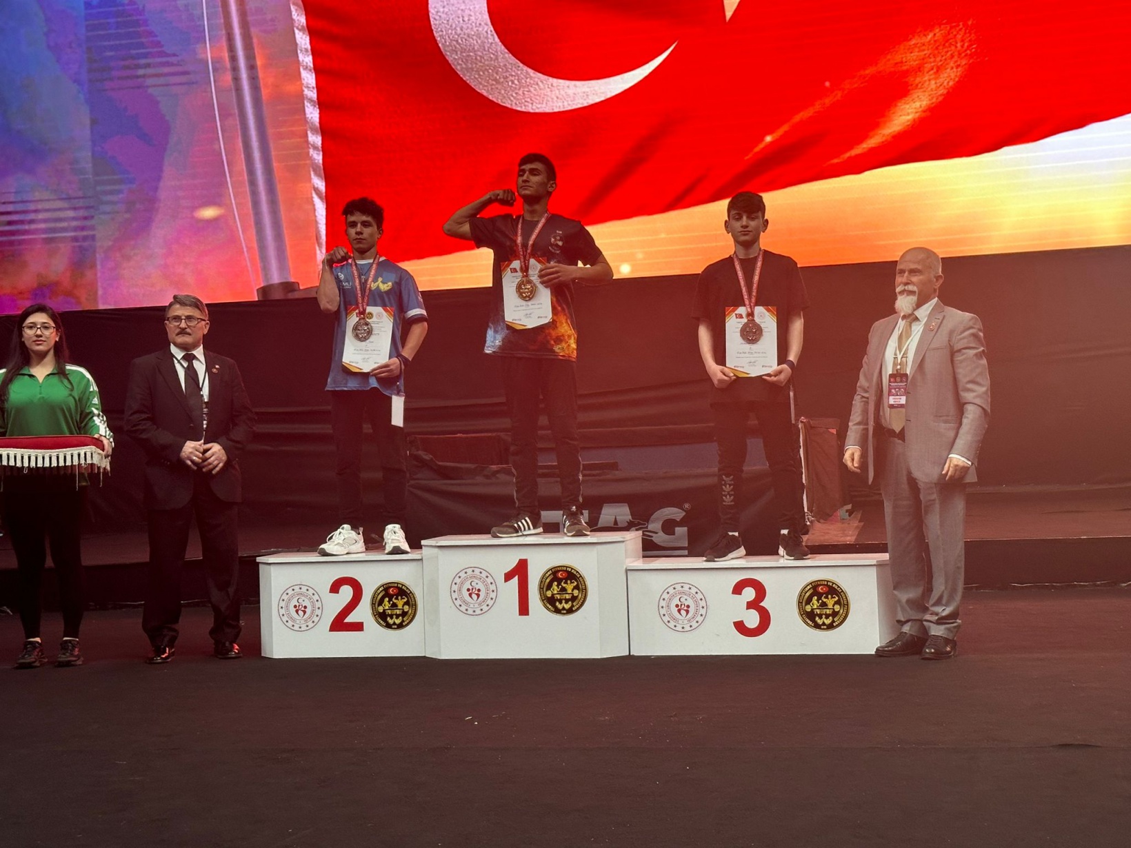 Bilek Güreşinde 30 madalya birden 8