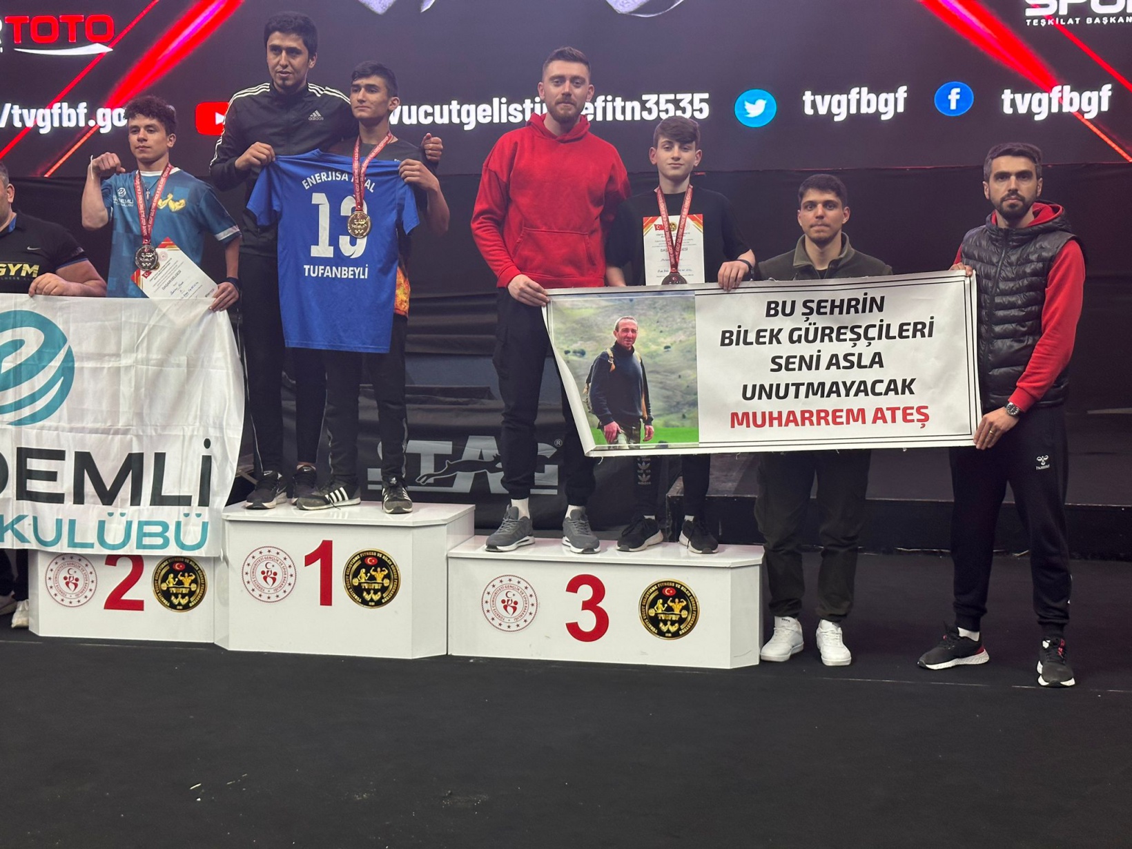 Bilek Güreşinde 30 madalya birden 21