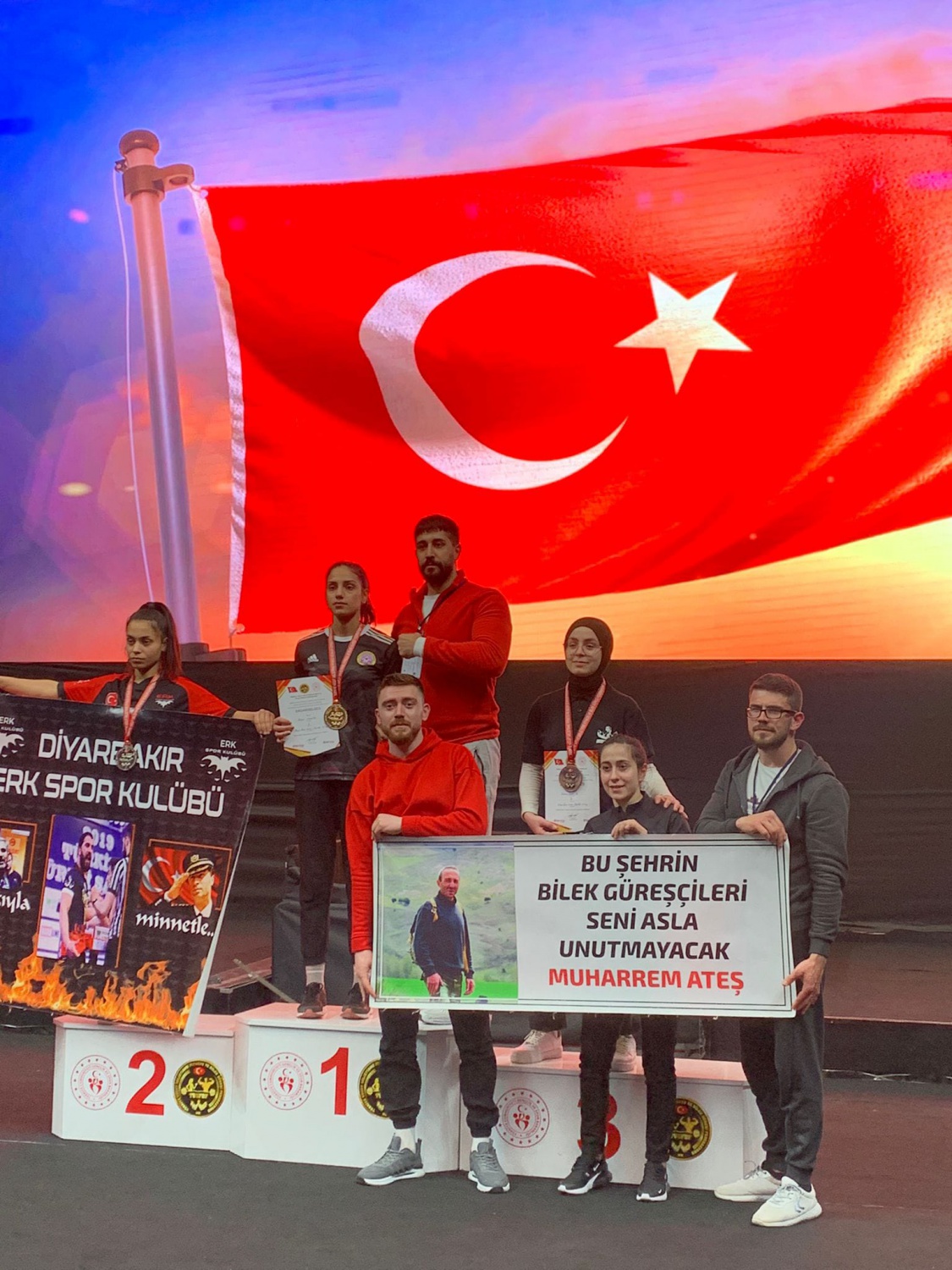 Bilek Güreşinde 30 madalya birden 16