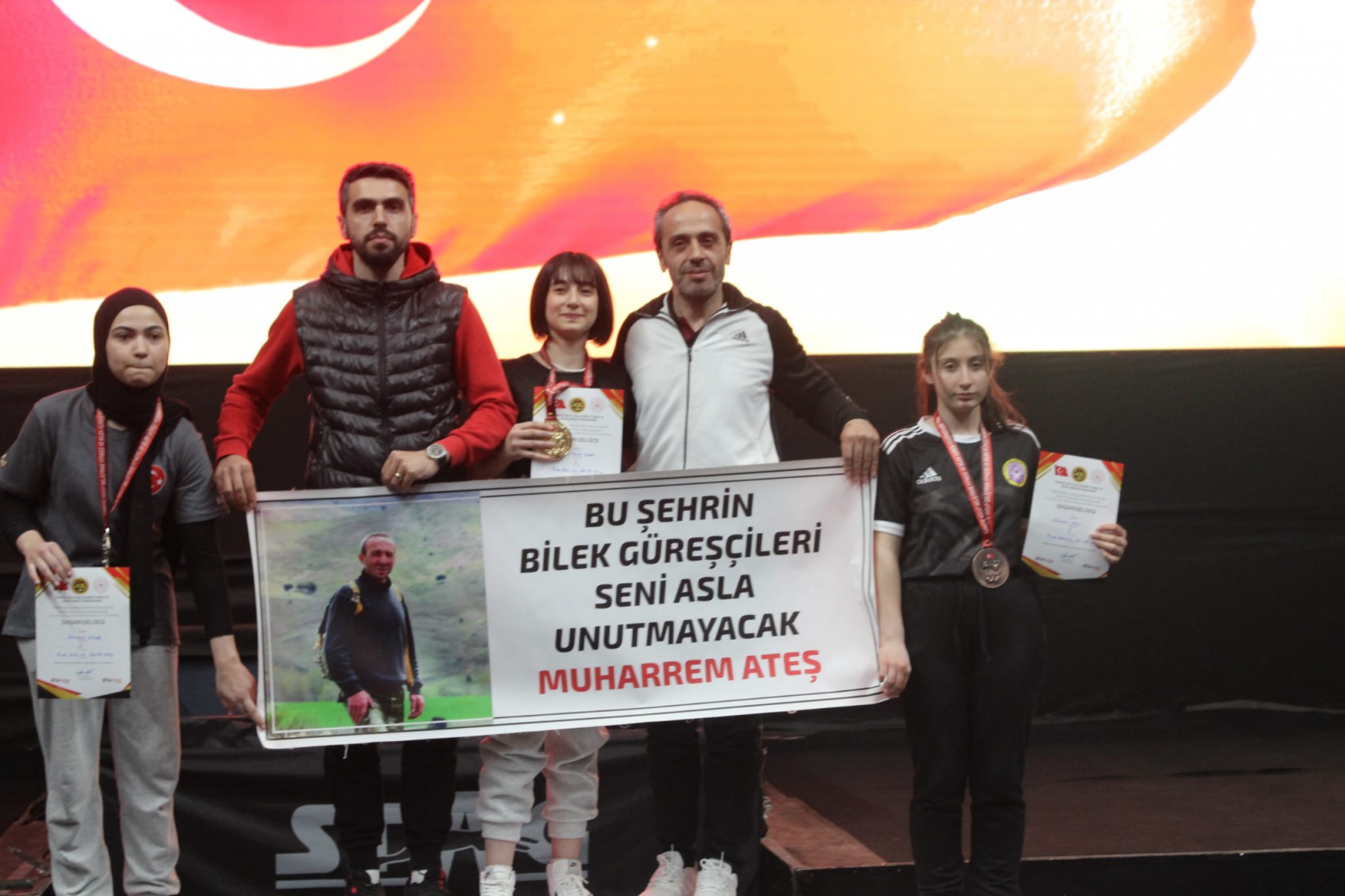 Bilek Güreşinde 30 madalya birden 4