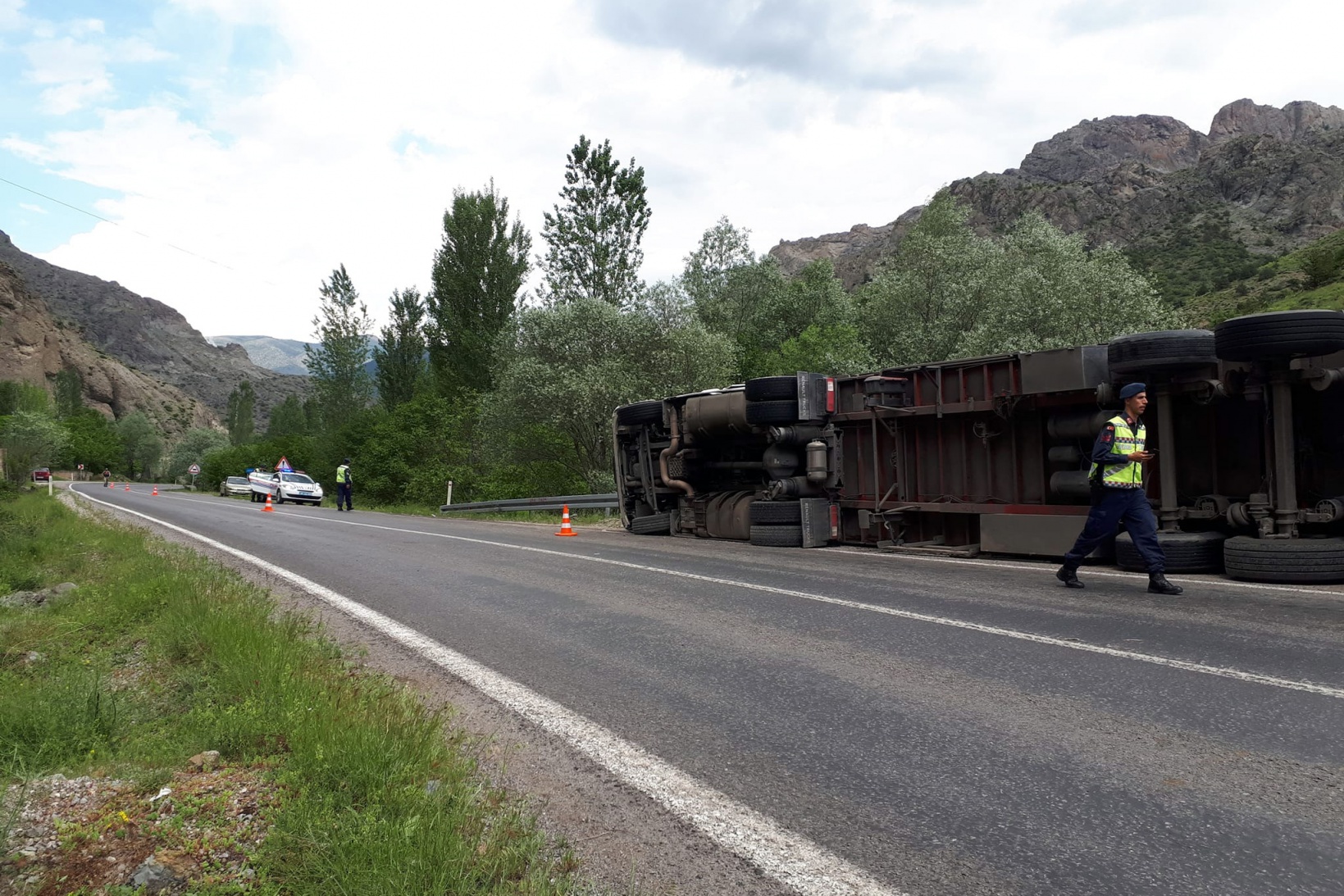 Yine aynı yol yine kaza: 1 yaralı 2
