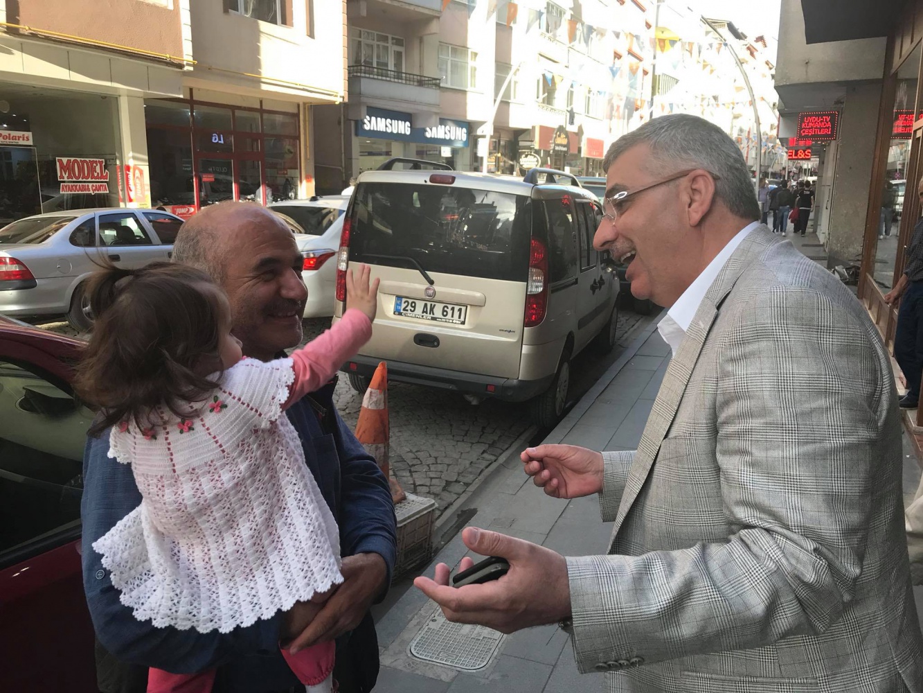 ‘İhmal etmiyoruz, imar ediyoruz’ 3