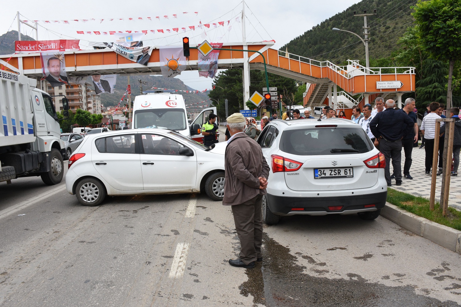 Gümüşhane’de trafik kazası: 2 yaralı 4
