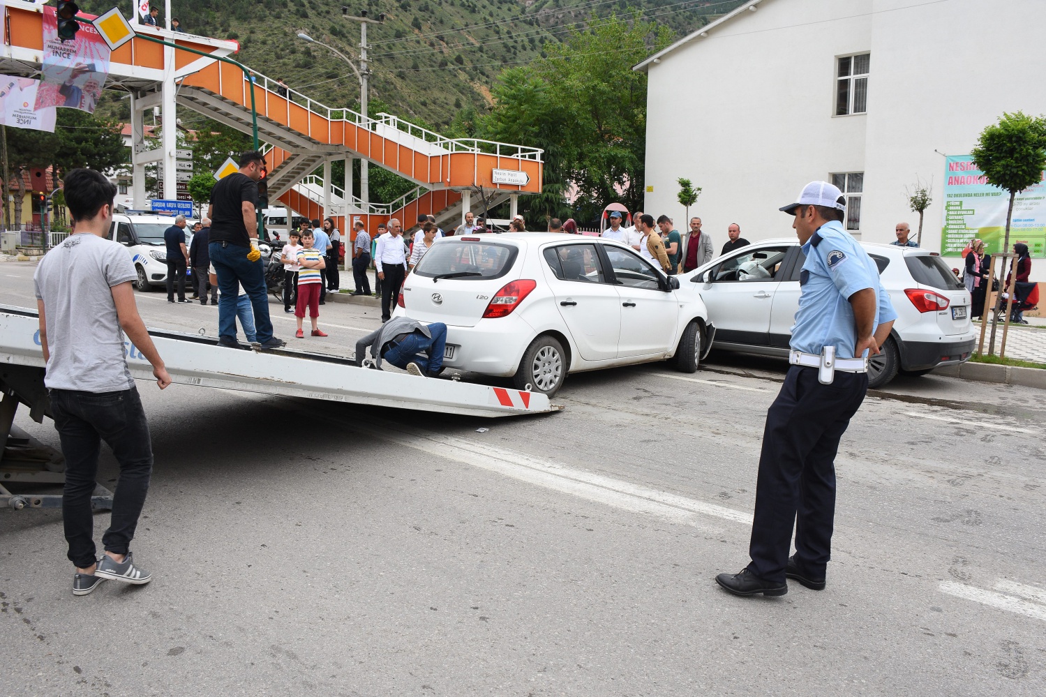 Gümüşhane’de trafik kazası: 2 yaralı 5