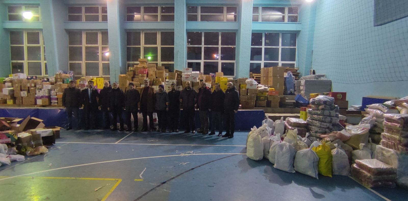 Memur-Sen ve Eğitim Bir-Sen’in yardım tırı yola çıktı 2