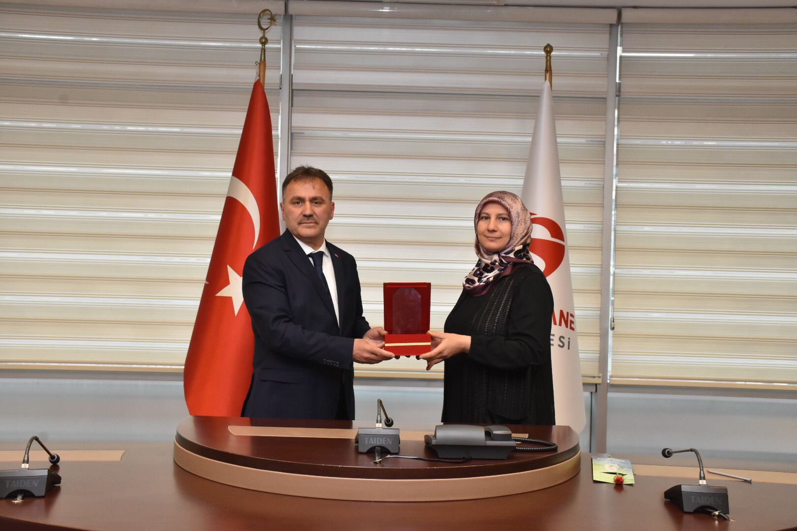 Başkan Çimen’den Belediye Meclis üyelerine teşekkür plaketi 7