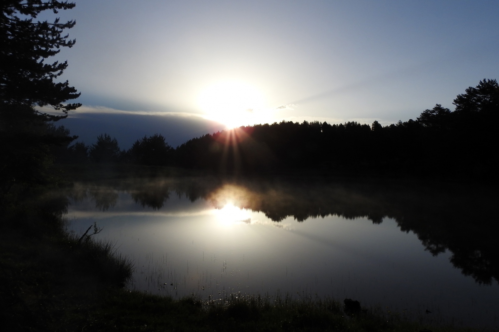 Gümüşhaneli doğaseverler Altınpınar Gölünde kamp kurdu 12