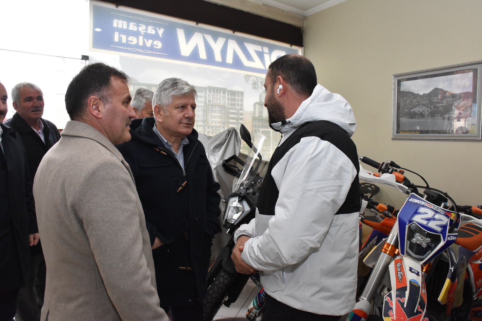 Rektör Aydın, Ercan Başkanla şehir turu yaptı 14