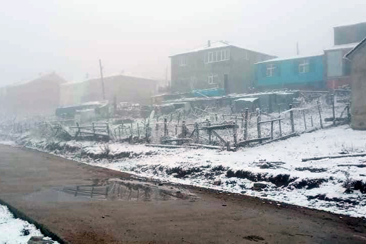 Gümüşhane'nin yükseklerinde kar yağışı 1