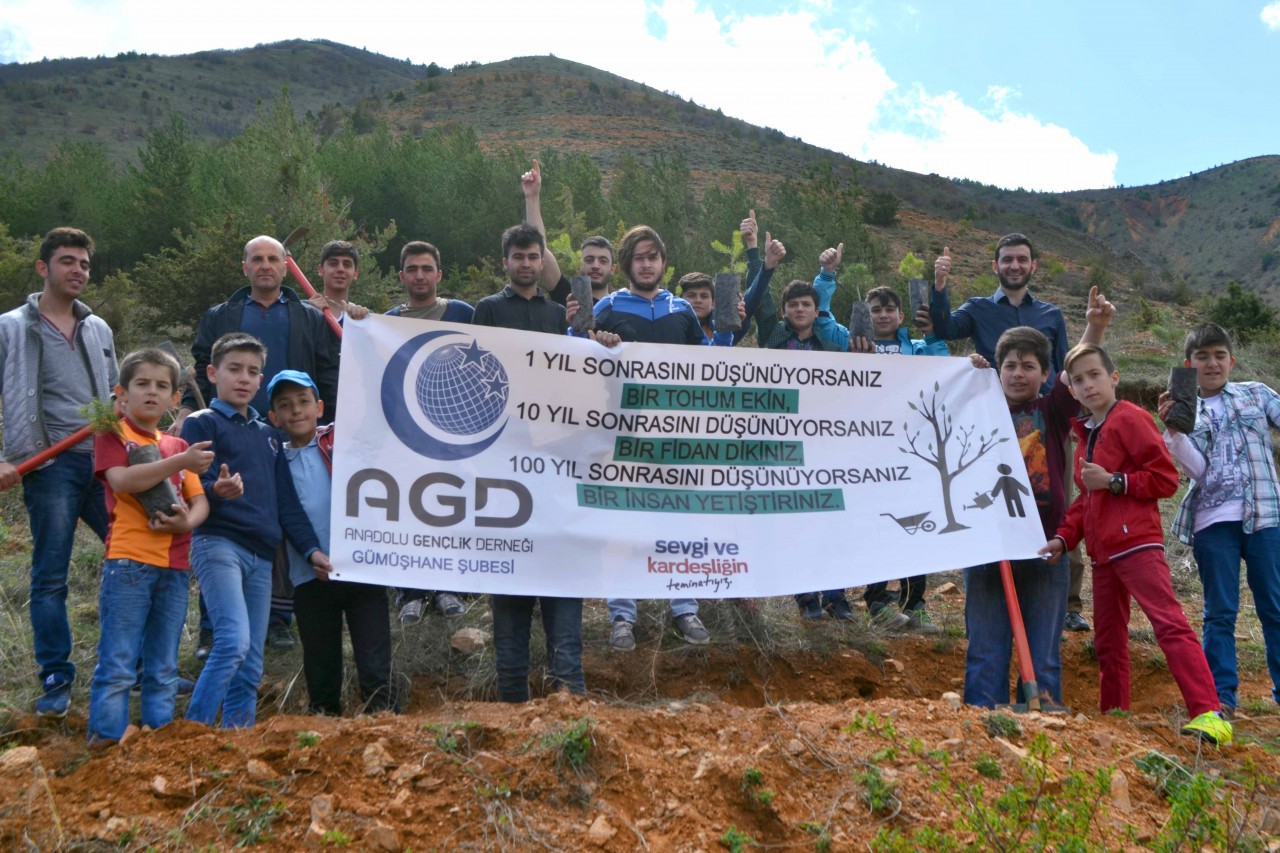 AGD’den her şehide bir fidan, her fidana bir genç projesi 3
