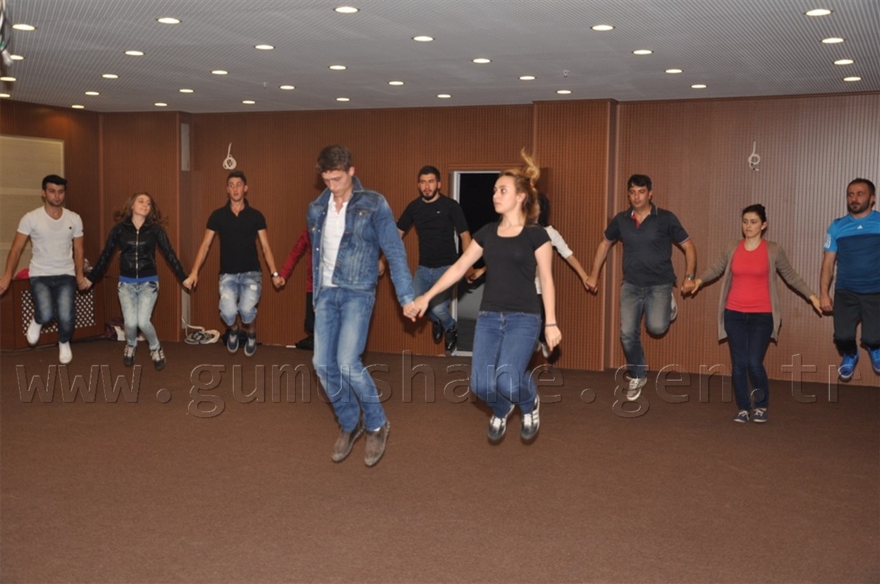 Belediye'nin, Halk Oyunları Kursuna Yoğun İlgi 1