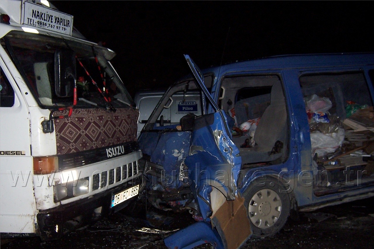 Zigana'da Trafik Kazası: 2 Yaralı 1