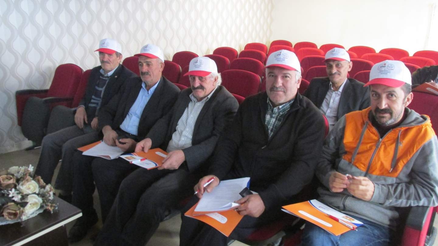 Muhtarlara temel afet bilinci eğitimi verildi 2