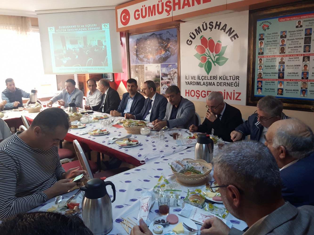 Sultanbeyli Gümüşhaneliler derneği gençler için bir araya geldi 2