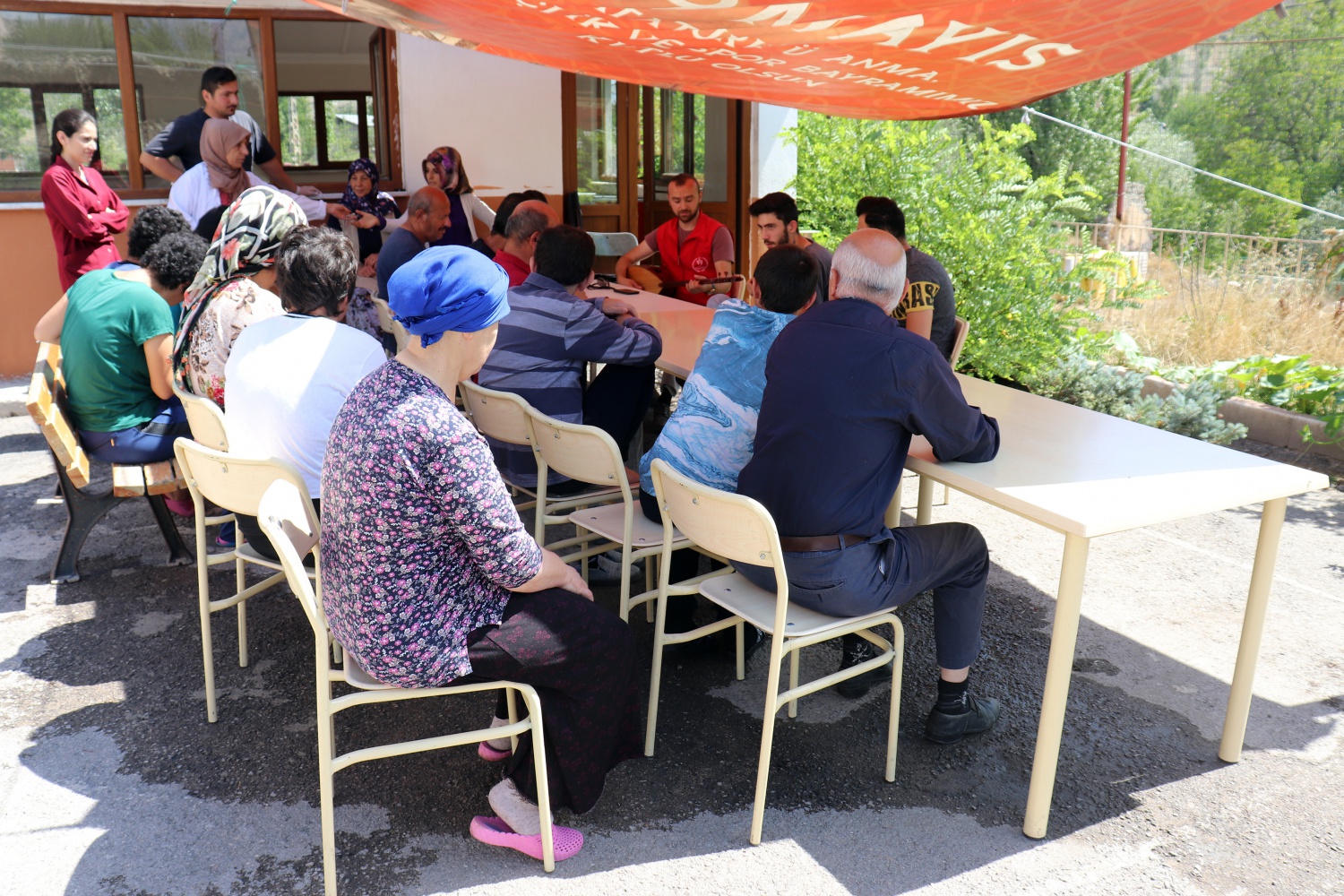 Gençlik Merkezinden ‘Gülen Yüzler’e ziyaret 6