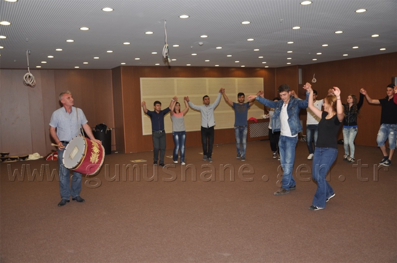 Belediye'nin, Halk Oyunları Kursuna Yoğun İlgi 2
