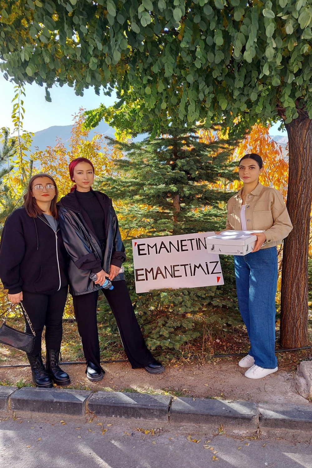 Sınava giren adaylara destek oldular 6