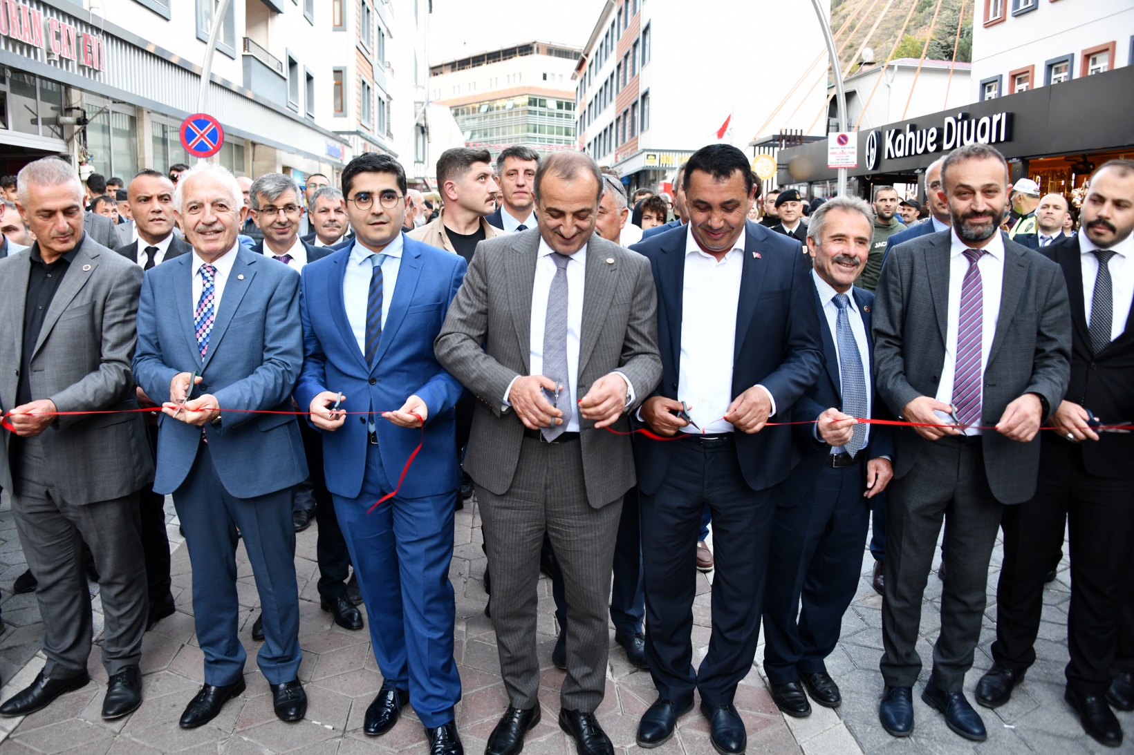 Gümüşhane'de 27. Kuşburnu Festivali başladı   47