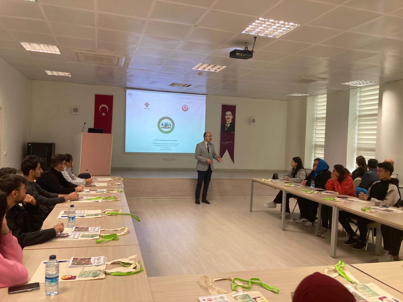 GÜ'de TÜBİTAK destekli Çevre Farkındalığı Arttırma Eğitimleri devam ediyor 2