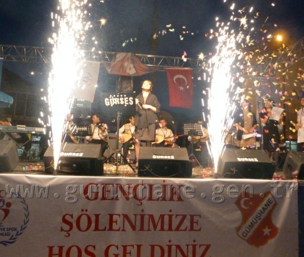 19 Mayıs, Şölen Havasında Kutlandı 1