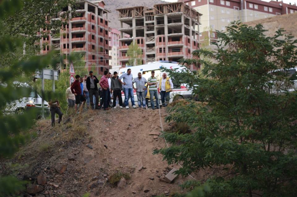 Sevgilisine Küstü, Harşit'e Düştü 3