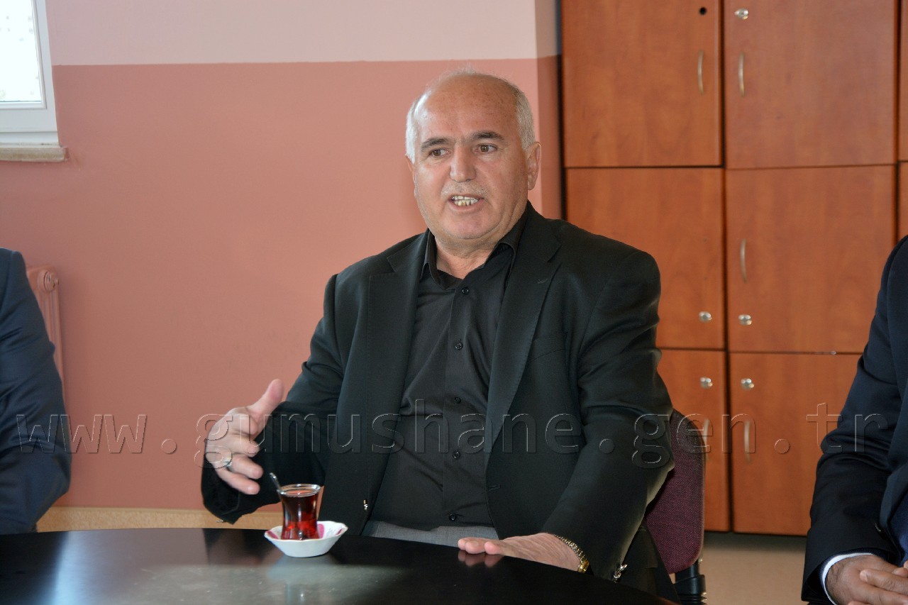 Emekli Öğretmen Şehit Oğlunun İsminin Verildiği Okulda 24 Kasımı Kutladı 1