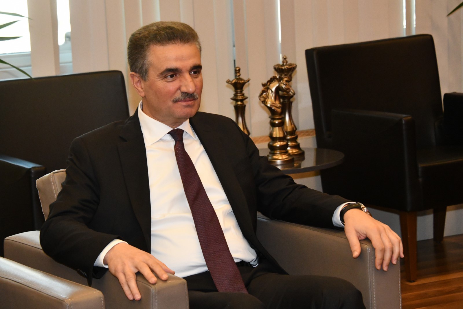 Vali Baruş Gümüşhane Belediye’sini ziyaret etti 1