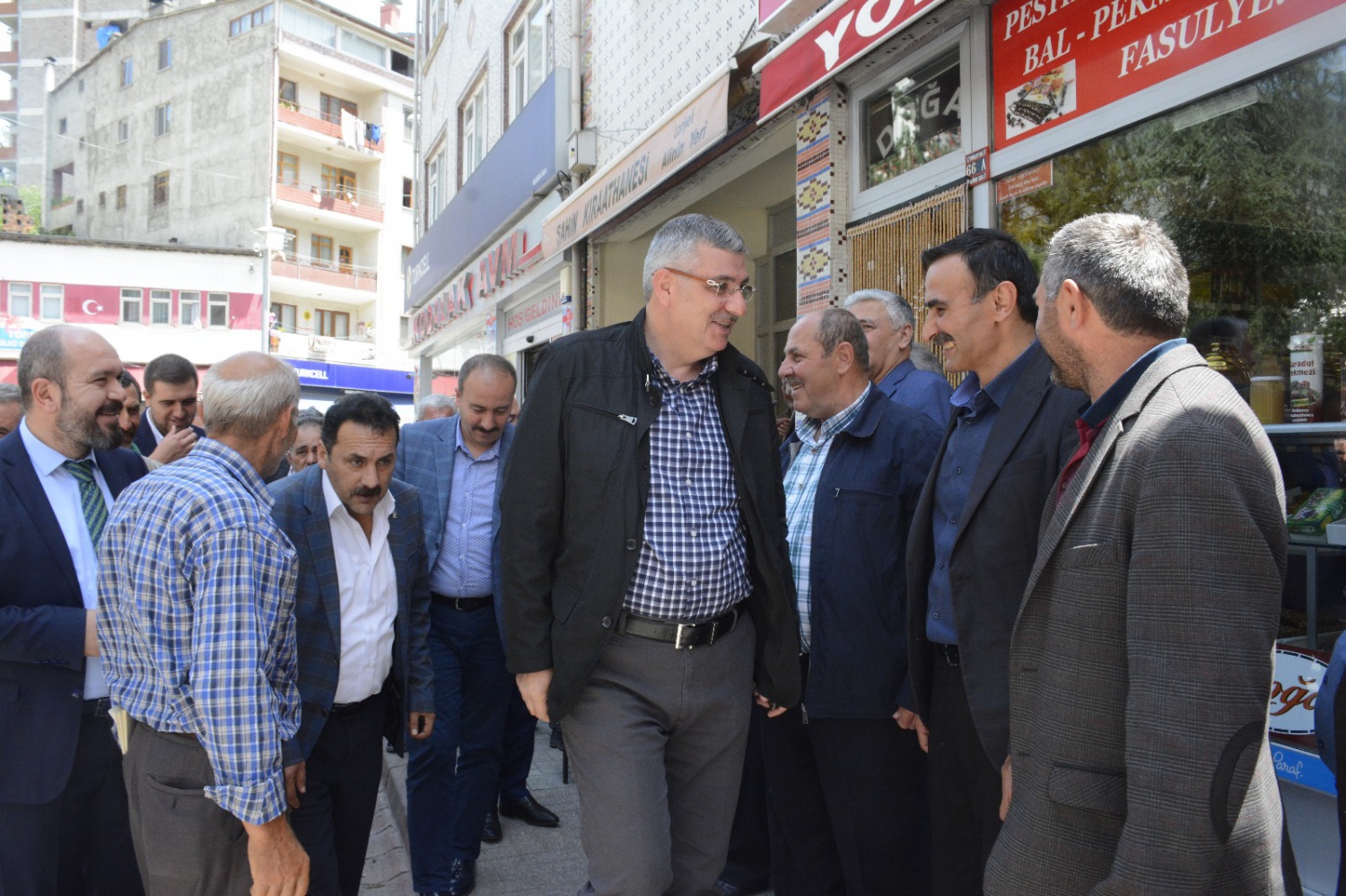 Vekiller Torul’a çıkarma yaptı 4