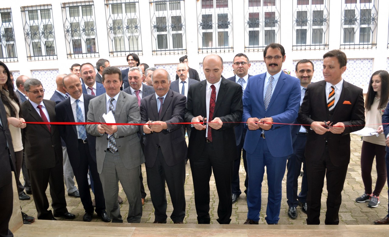 Geleceğin bilim adamlarından TUBİTAK Bilim Fuarı 1