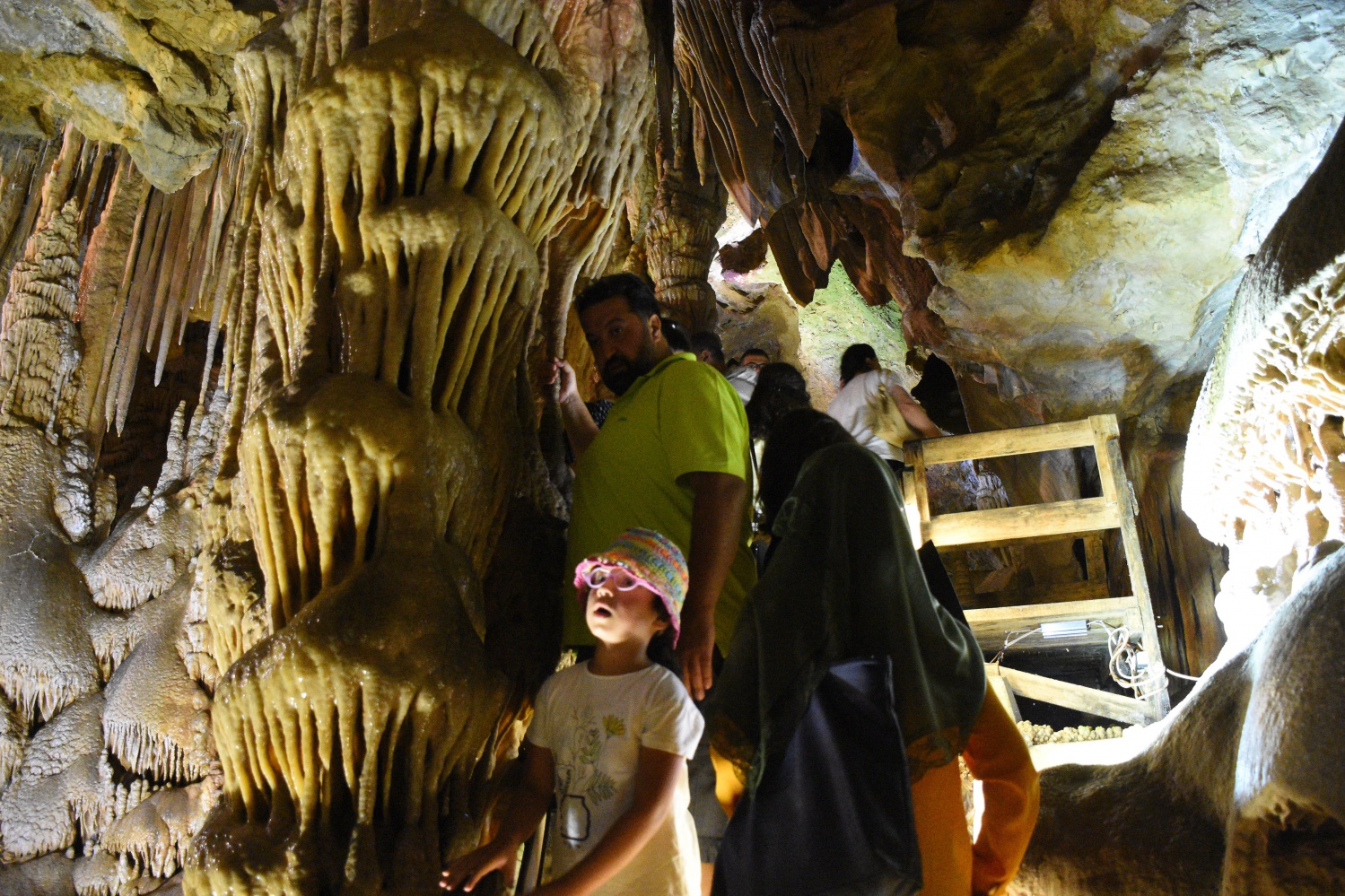 Karaca Mağarası bayram tatilinde doldu taştı 1