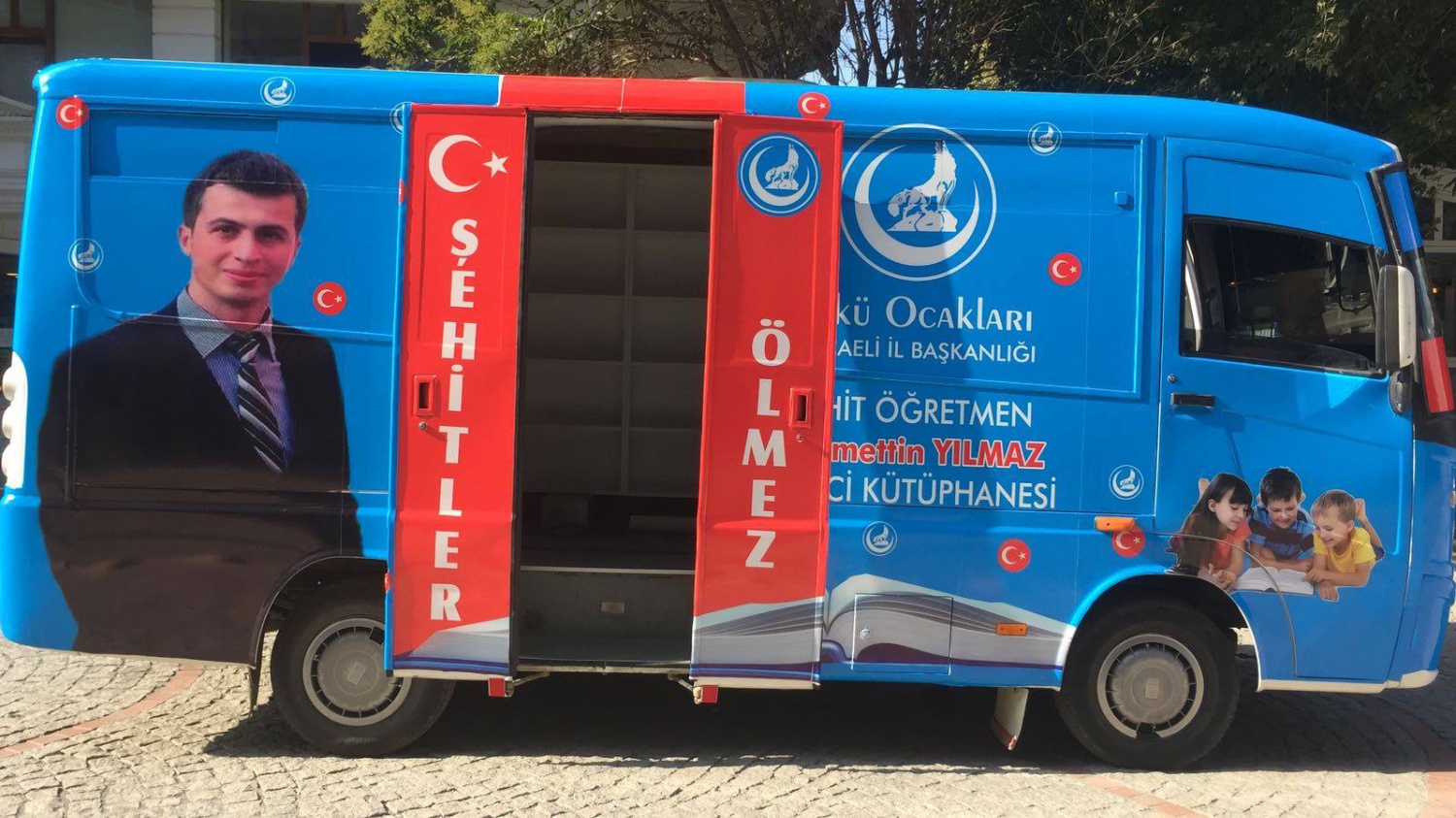 Kocaeli’de Şehit Öğretmen Necmettin Yılmaz adına gezici kütüphane 6