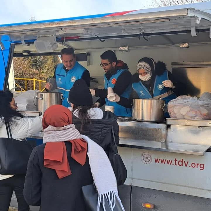 Diyanet’ten öğrenci ve vatandaşlara çorba ikramı 1