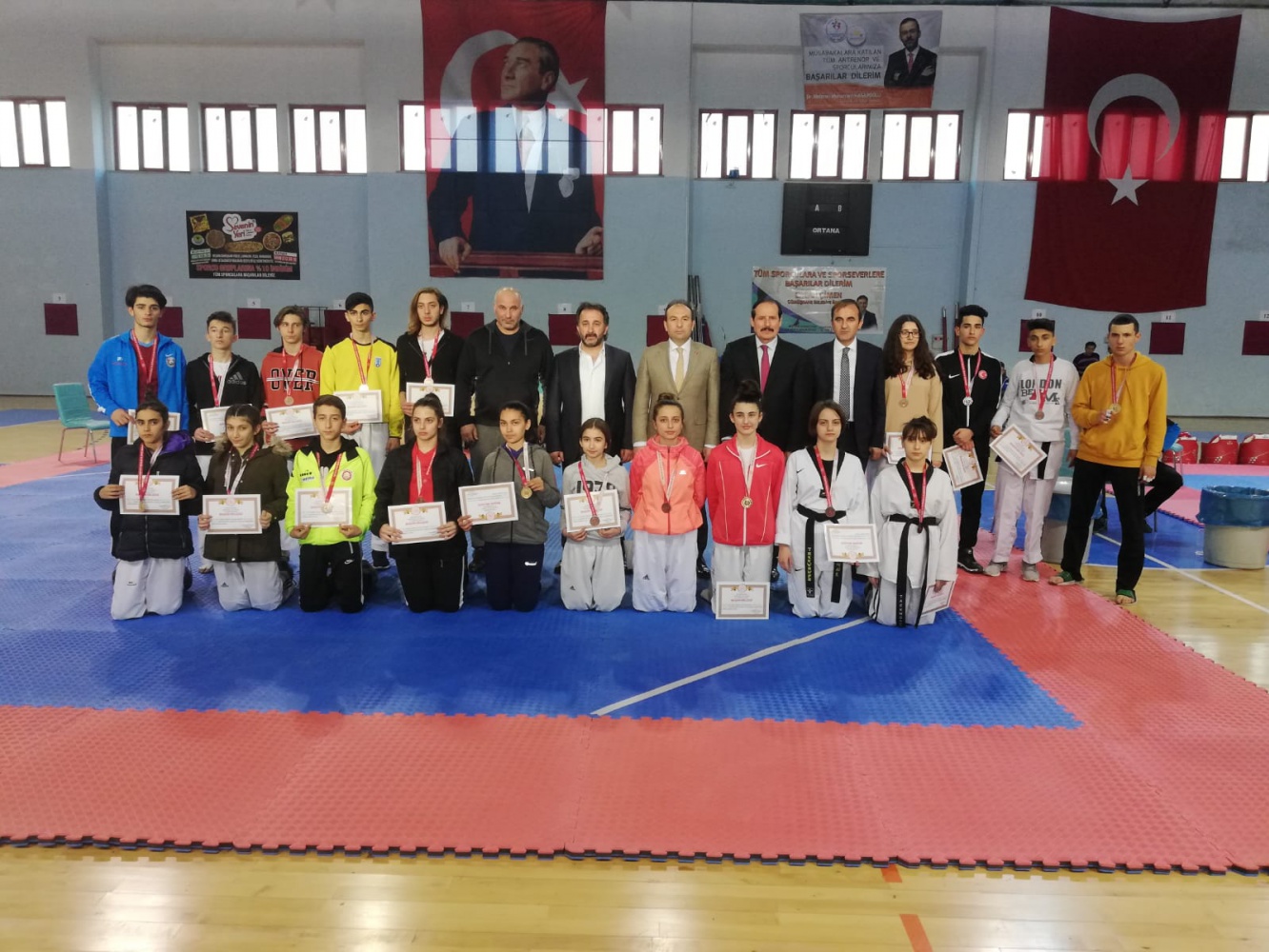 Taekwondo grup müsabakaları tamamlandı 11