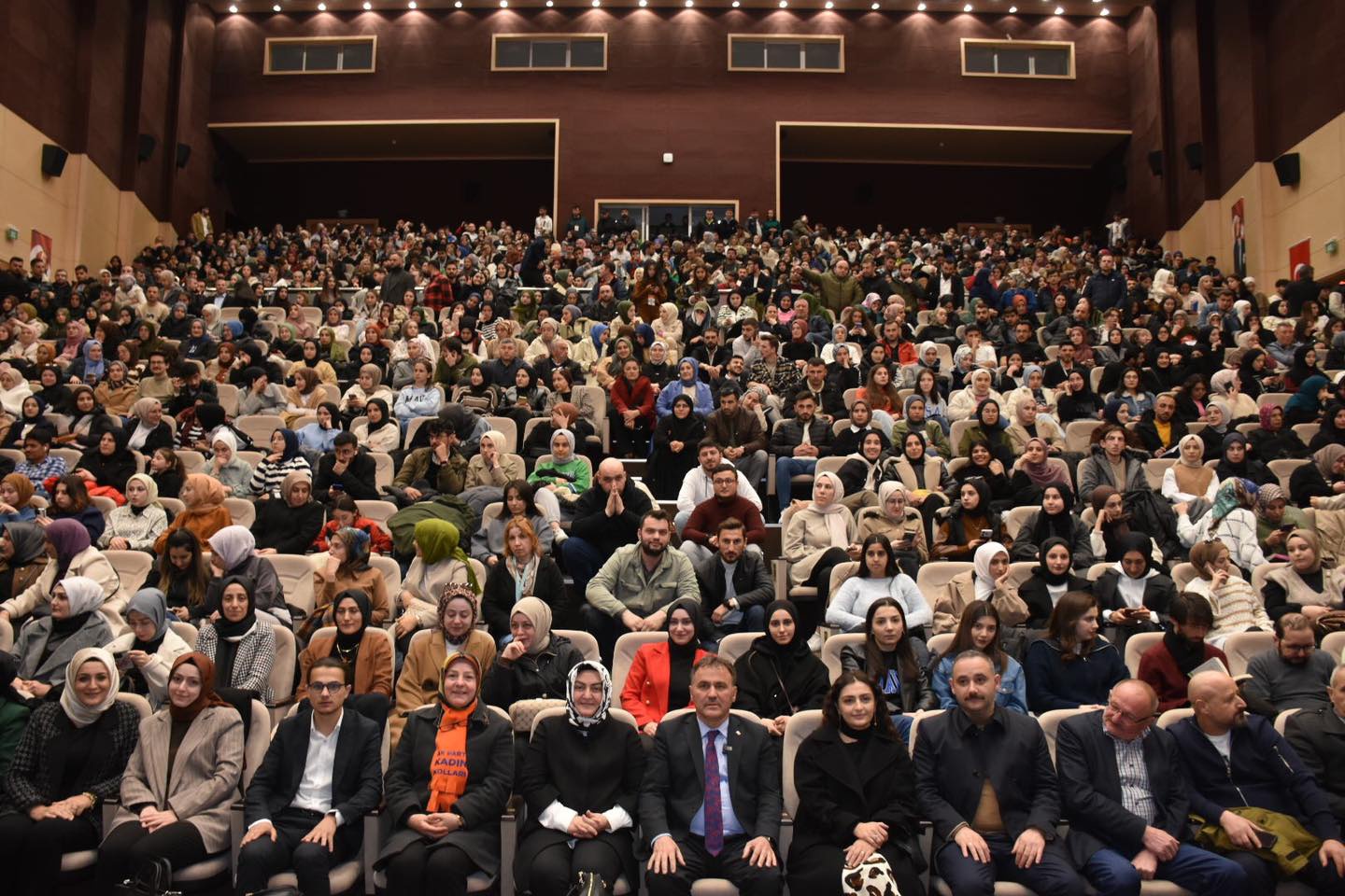 Serdar Tuncer’den Gümüşhane’de “Aşık olan neylesin” söyleşisi 7