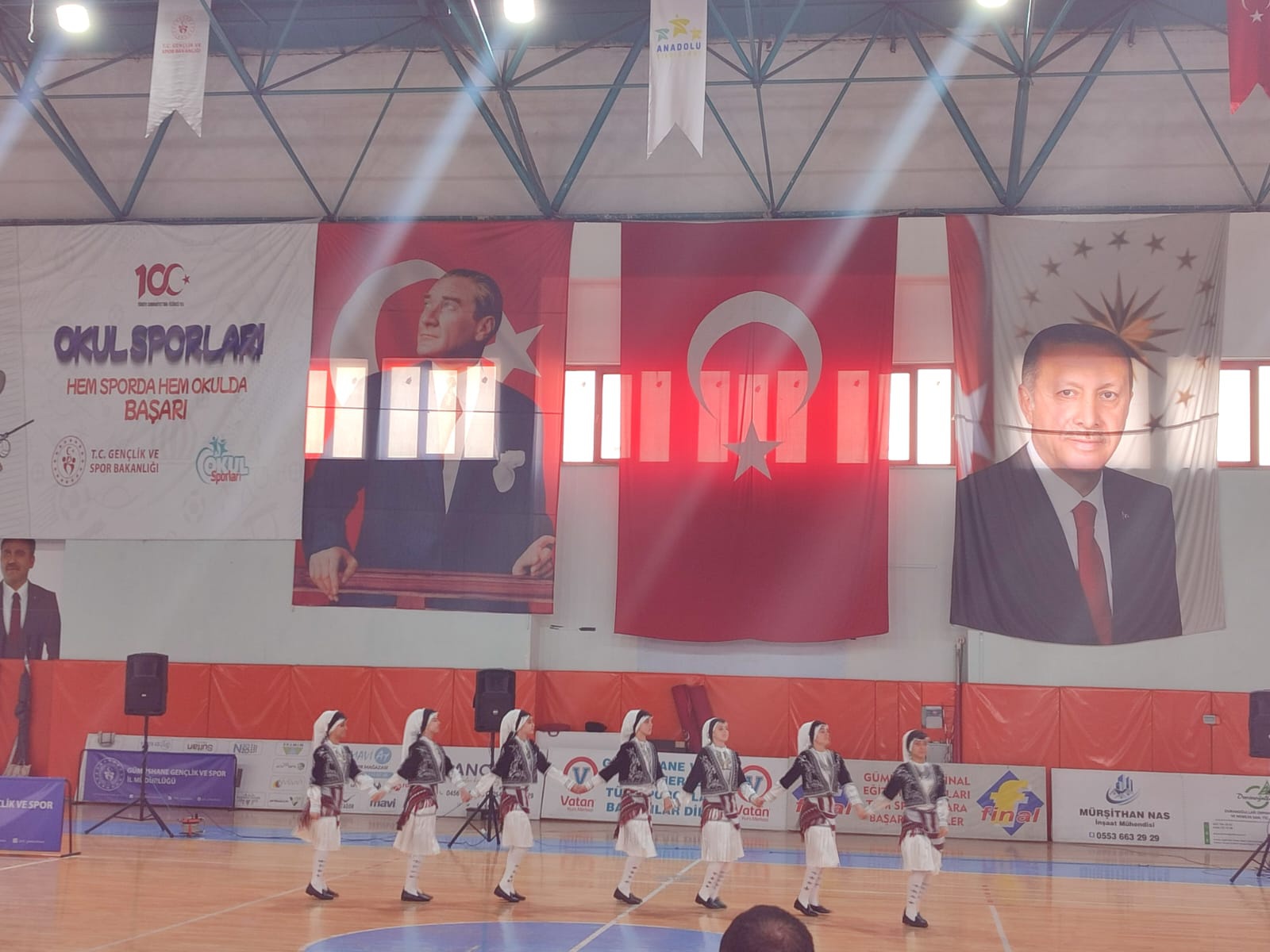 Halk oyunları yarışmaları yapıldı 2