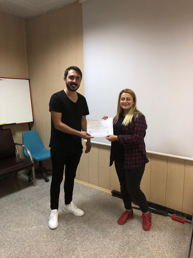 Sağlık personeline işaret dili eğitimi verildi 11