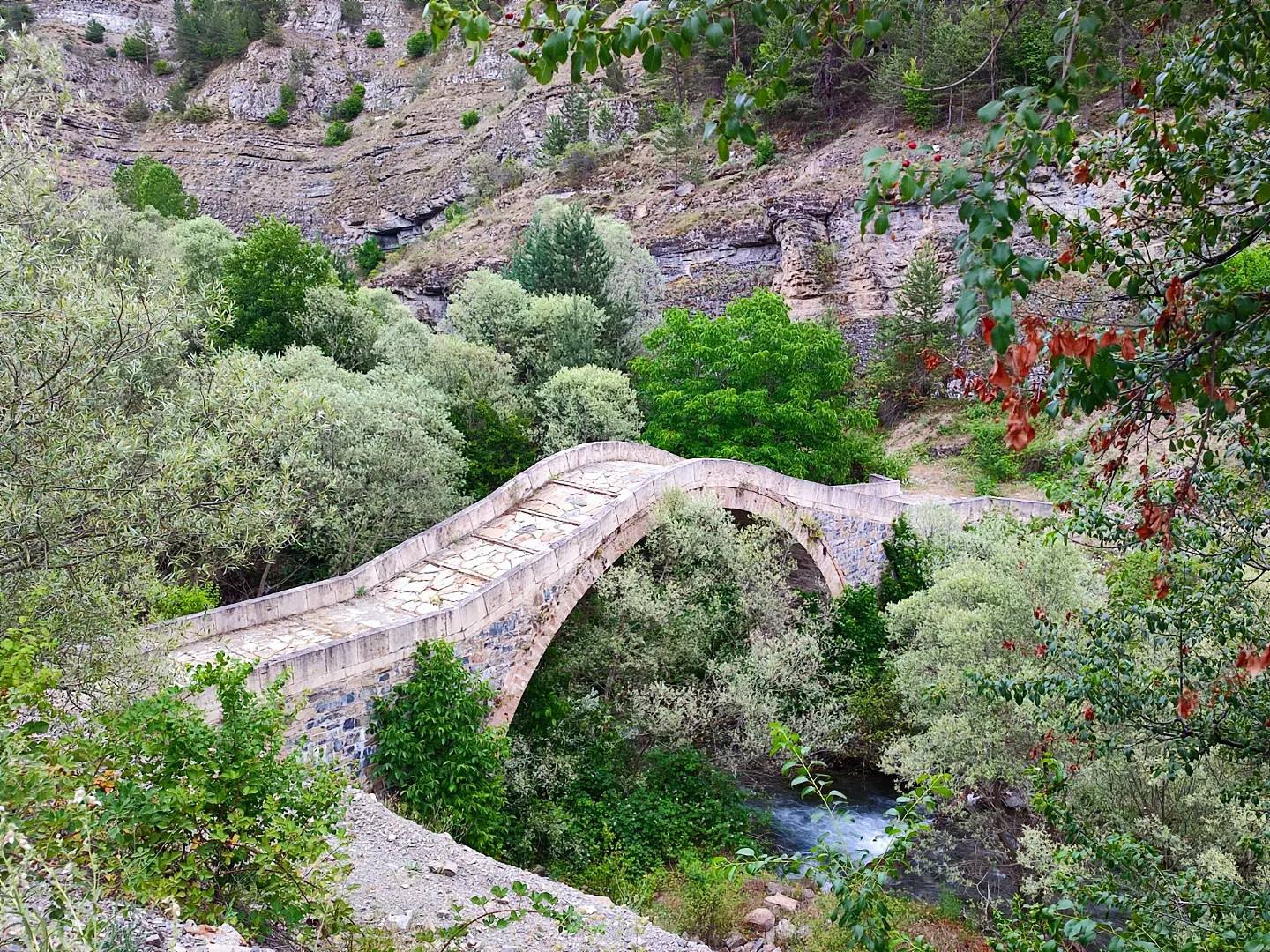 Gümüşhane gezginlerin dikkatini çekmeye devam ediyor 14