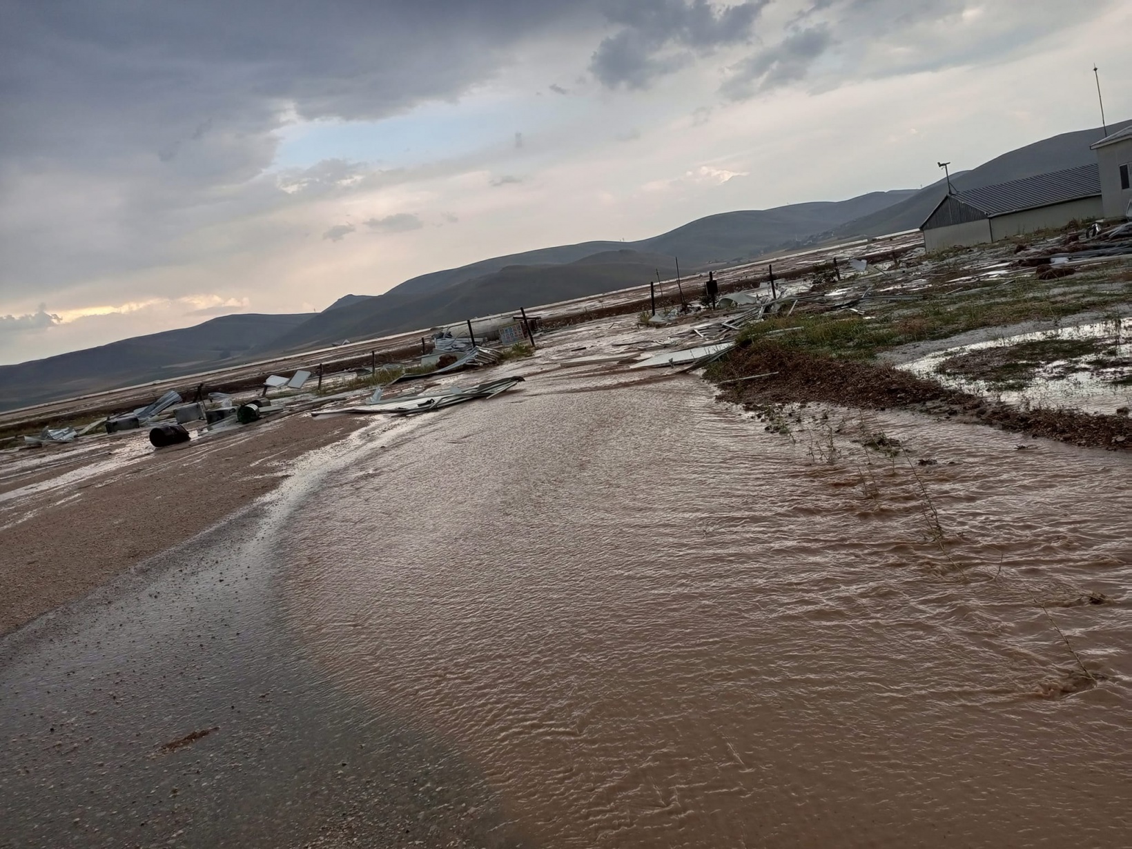 Sel bu kez Köse’yi vurdu 7