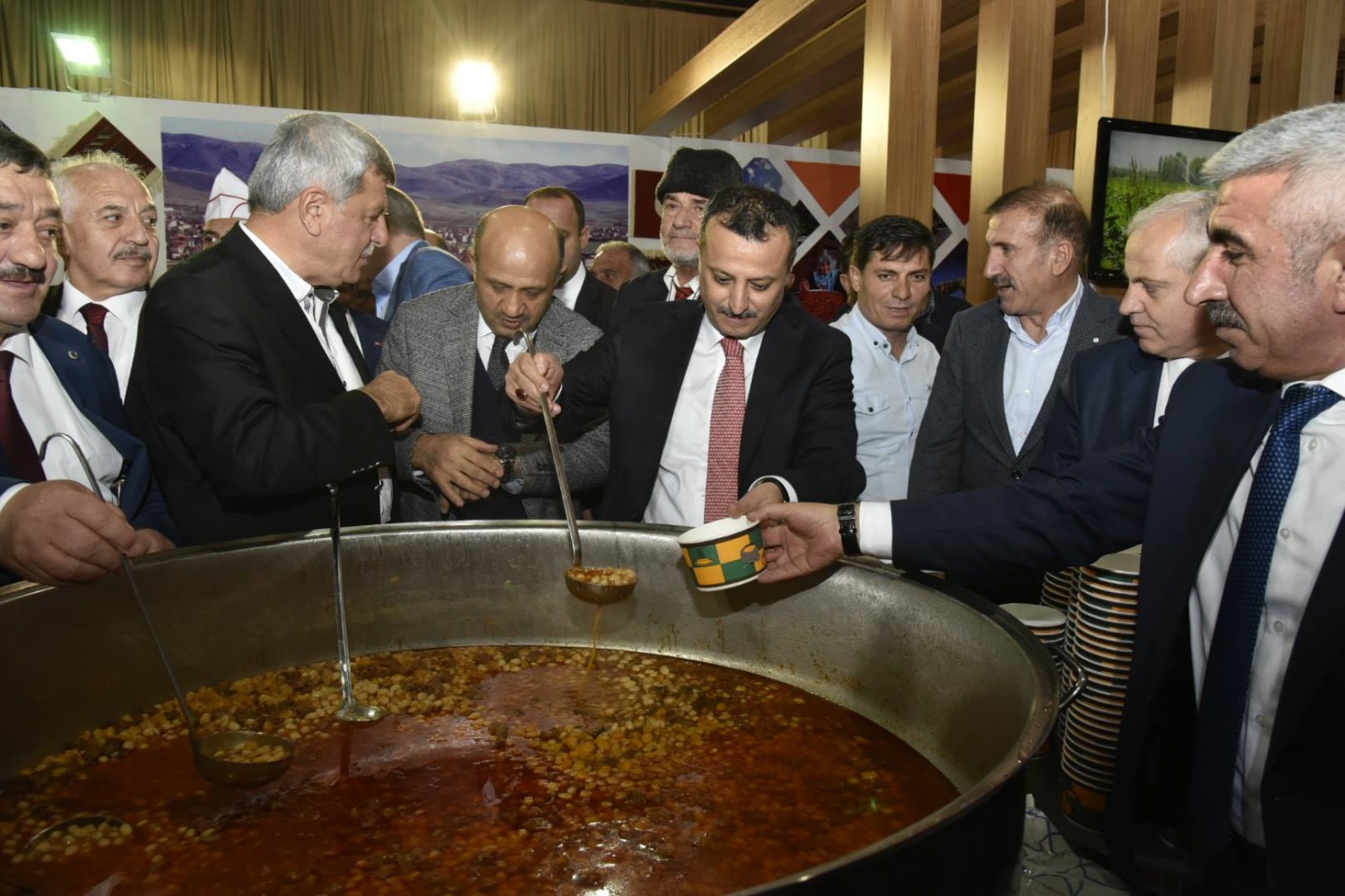 Kocaelinde Gümüşhane Günleri başladı 7