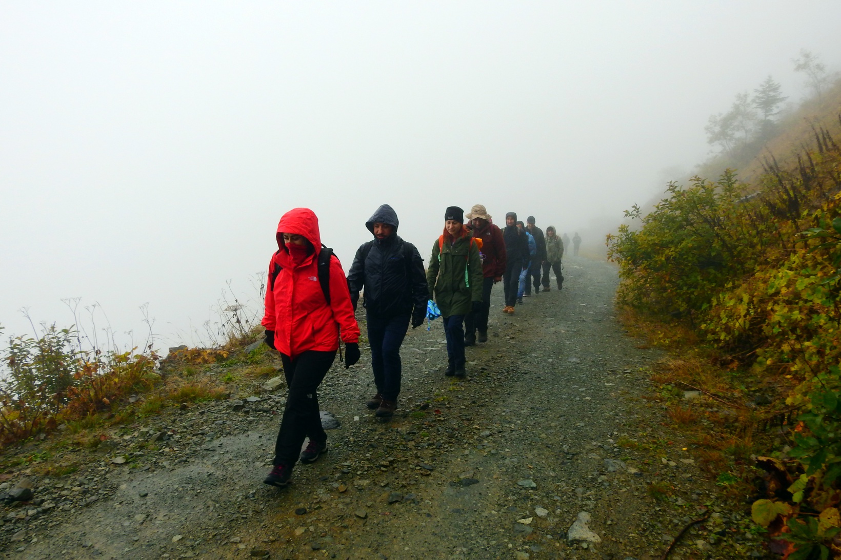 Gümüşhaneli dağcılar dünyanın en tehlikeli yolunda yürüdü 3