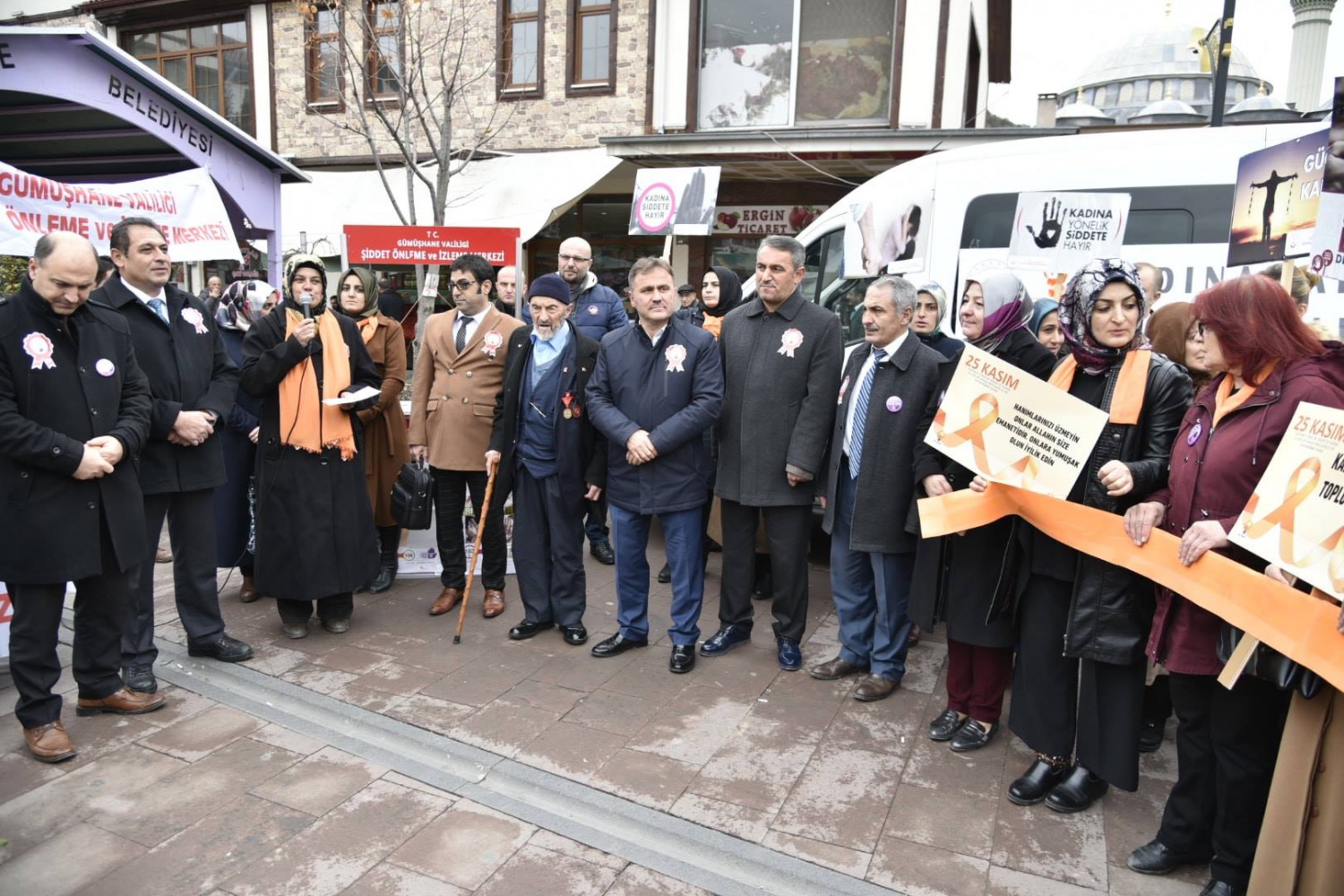 Gümüşhane’de ‘Kadına Şiddet İnsanlığa İhanettir’ yürüyüşü 7