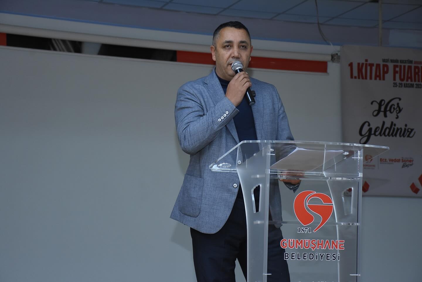 Kitap fuarı yoğun katılımla devam ediyor 1